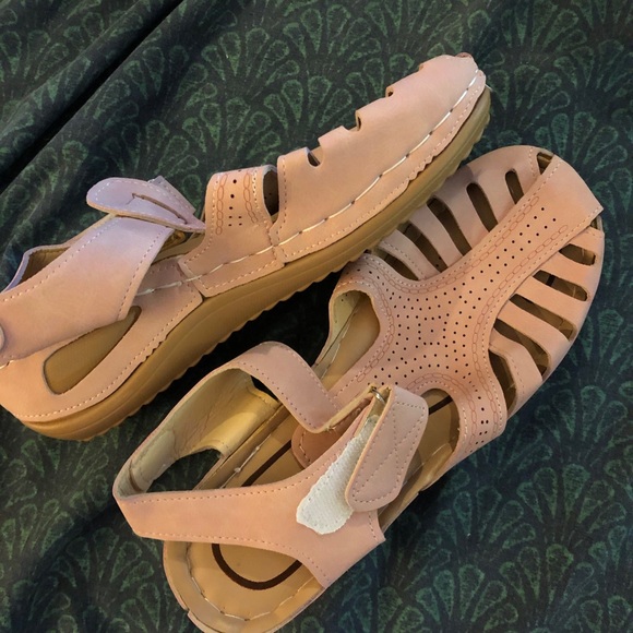 Jane Closet size 7 sandals - Picture 1 of 6